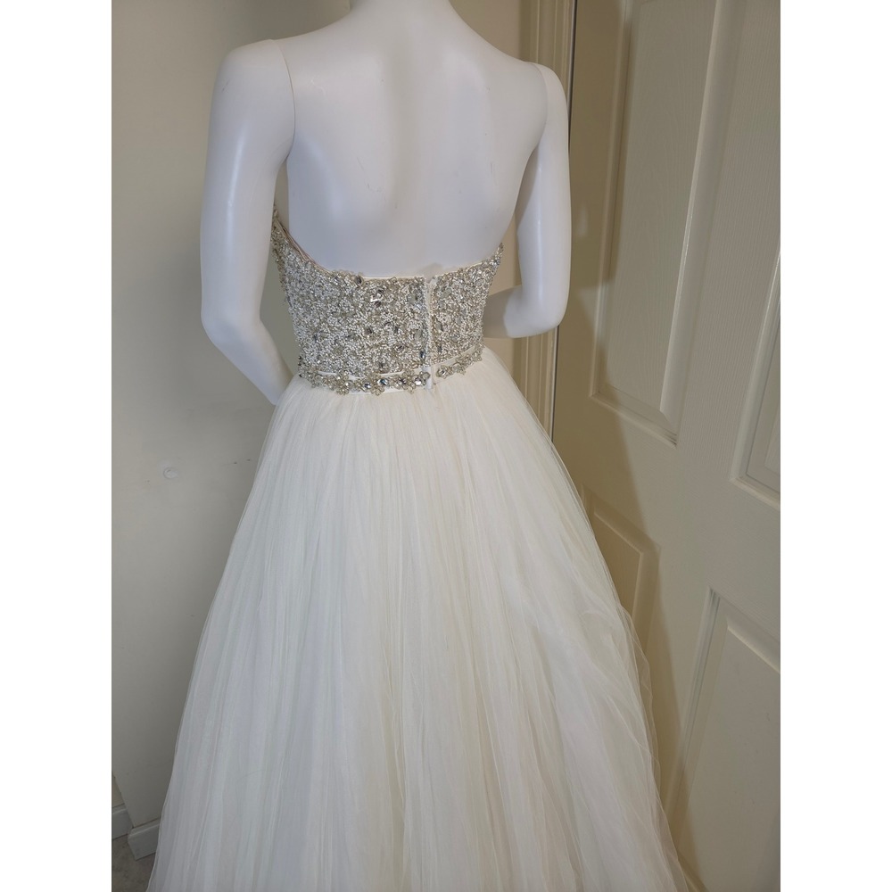 Maggie Sottero Haute Couture Beaded Tulle Wedding Dress Ball Gown Ivory Size 6 - Picture 11 of 16